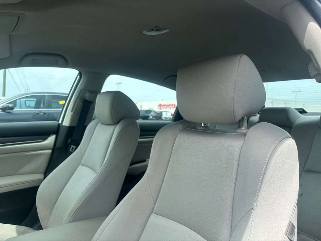 Used 2021 Honda Accord LX image 7