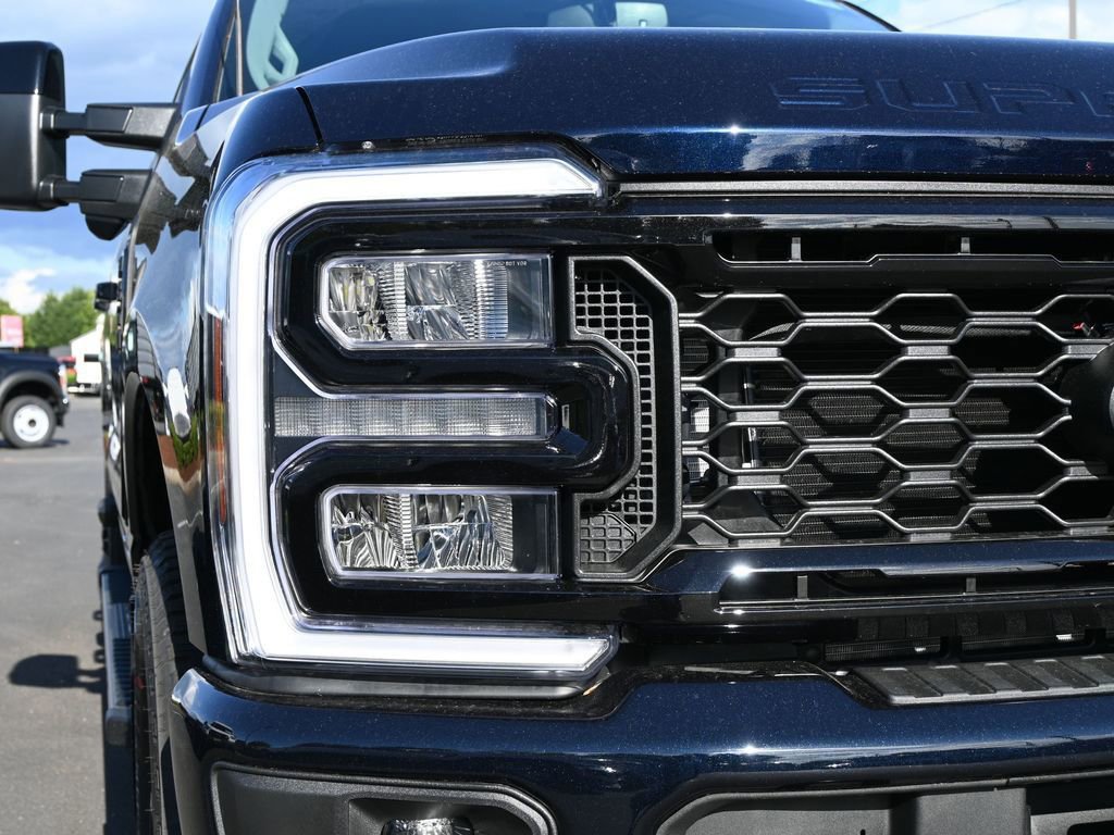 New 2025 Ford F350 Lariat w/ Lariat Ultimate Package AWD/4WD image 14