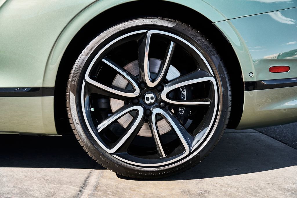Used 2020 Bentley Continental GT image 19