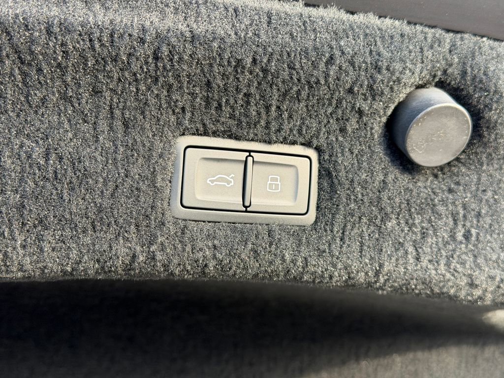 Used 2023 Bentley Continental GT Mulliner image 38