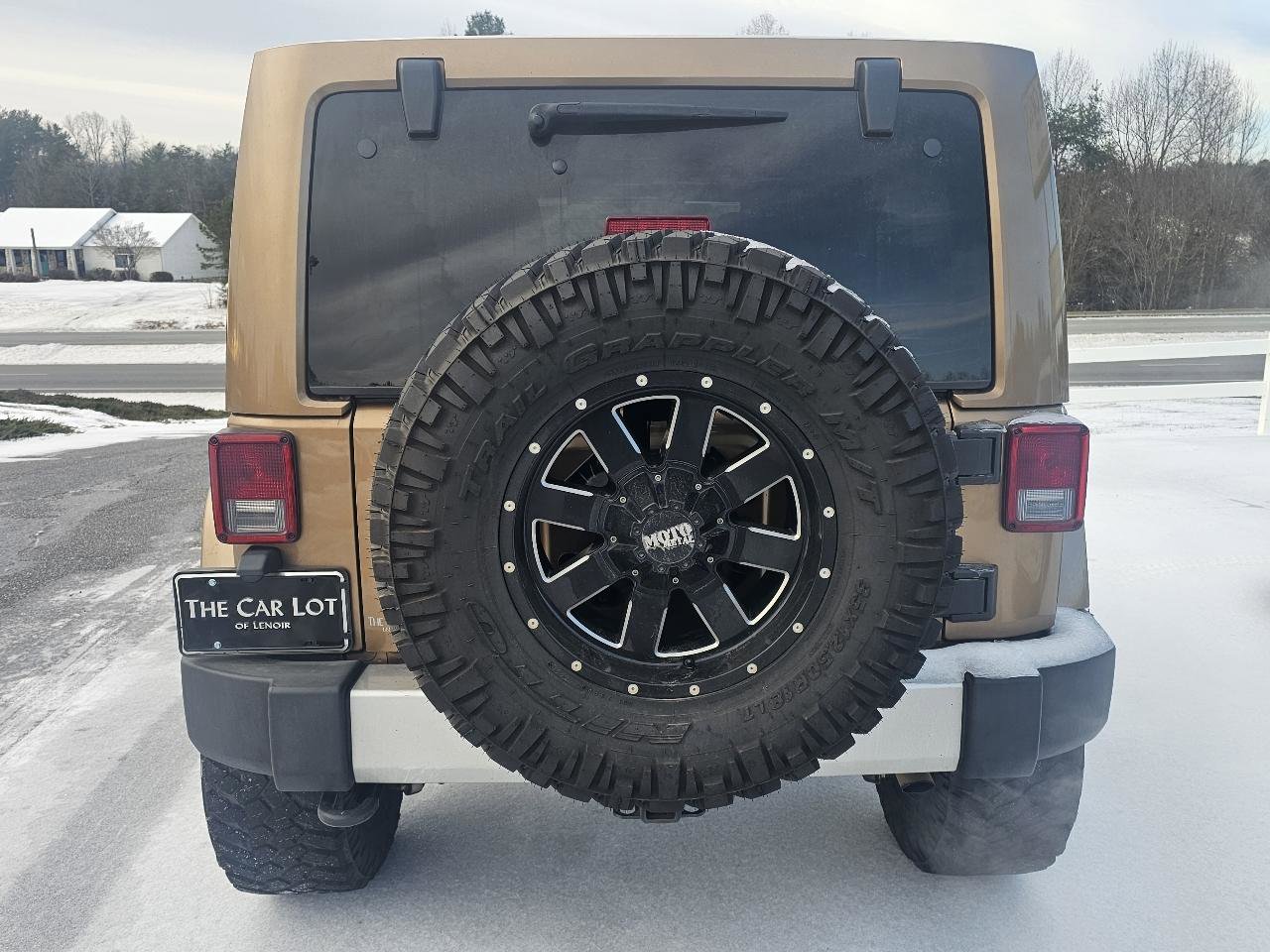 Used 2015 Jeep Wrangler Unlimited Sahara w/ Max Tow Package image 5