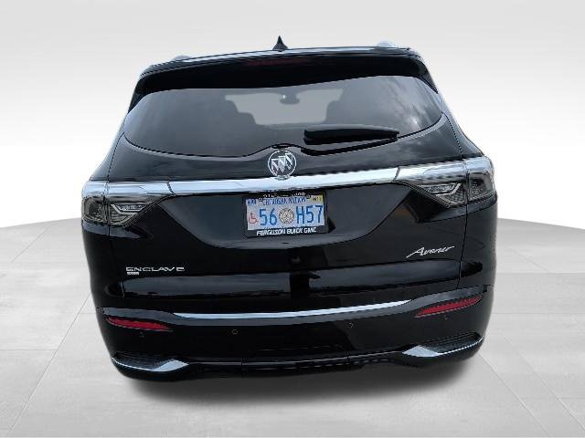 Used 2024 Buick Enclave Avenir w/ Avenir Technology Package AWD/4WD image 4