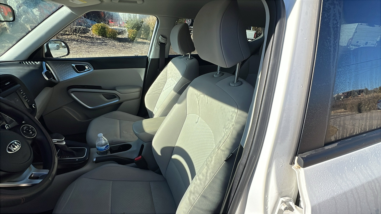 Used 2020 Kia Soul LX image 16