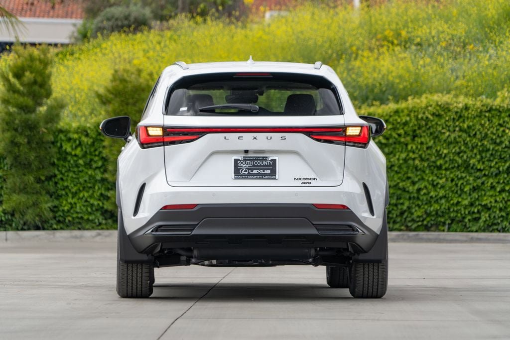 New 2026 Lexus NX 350h AWD w/ Premium Package image 9