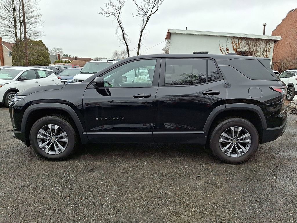 Used 2026 Chevrolet Equinox LT w/ Convenience Package II image 4