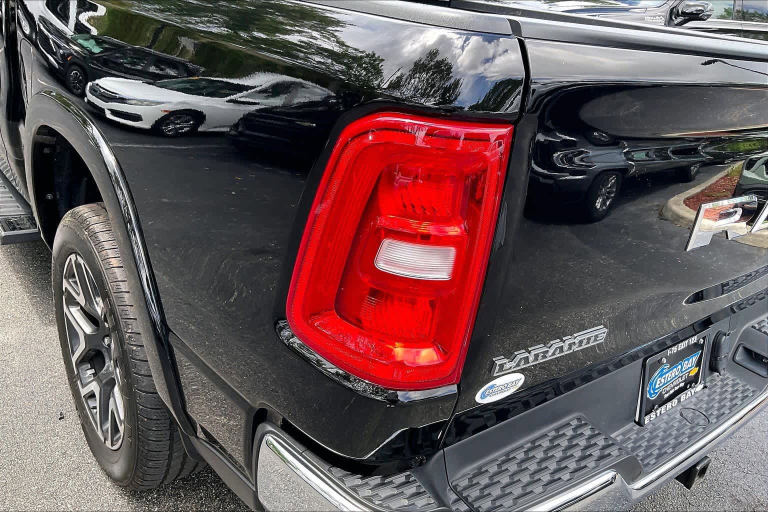 Used 2025 RAM 1500 Laramie AWD/4WD image 28