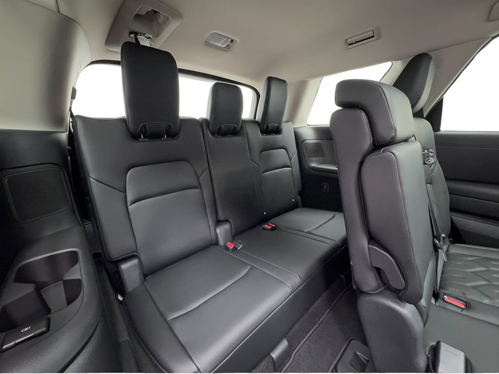 Used 2026 Nissan Pathfinder Platinum w/ Cargo Package FWD image 31