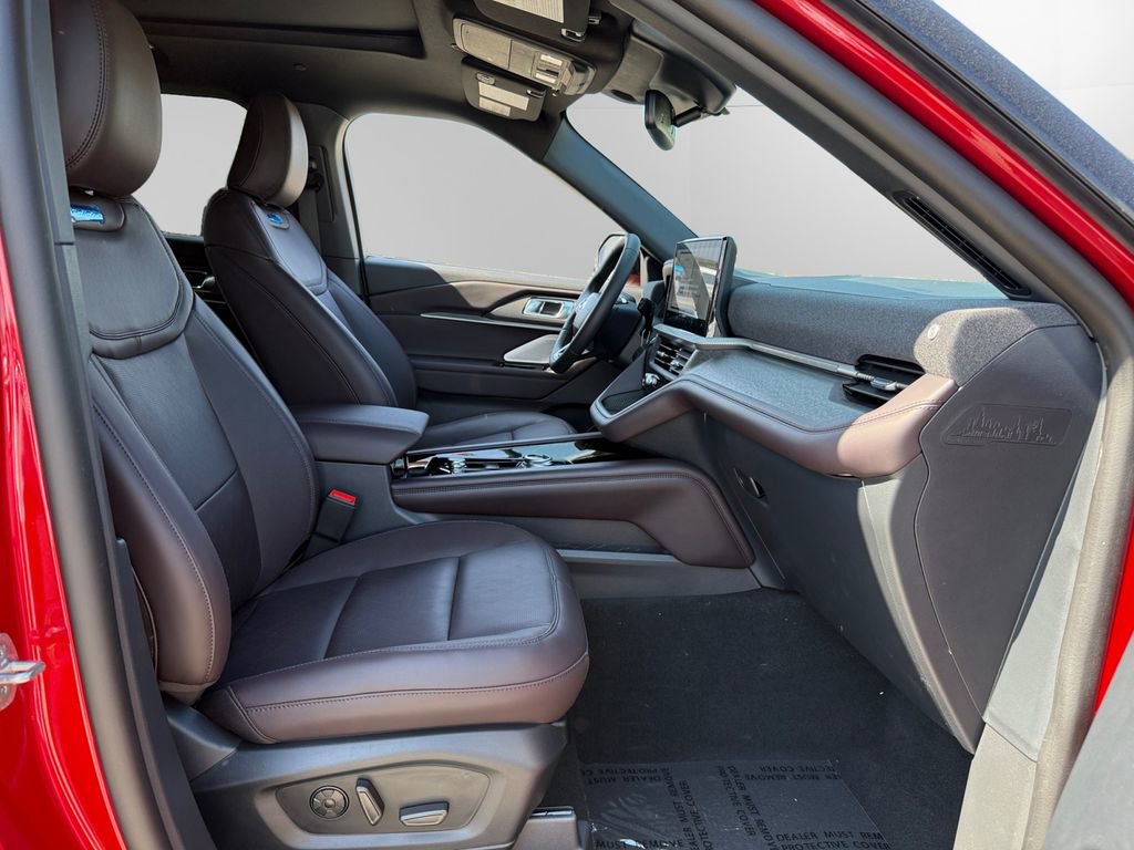 New 2026 Ford Explorer Platinum image 15