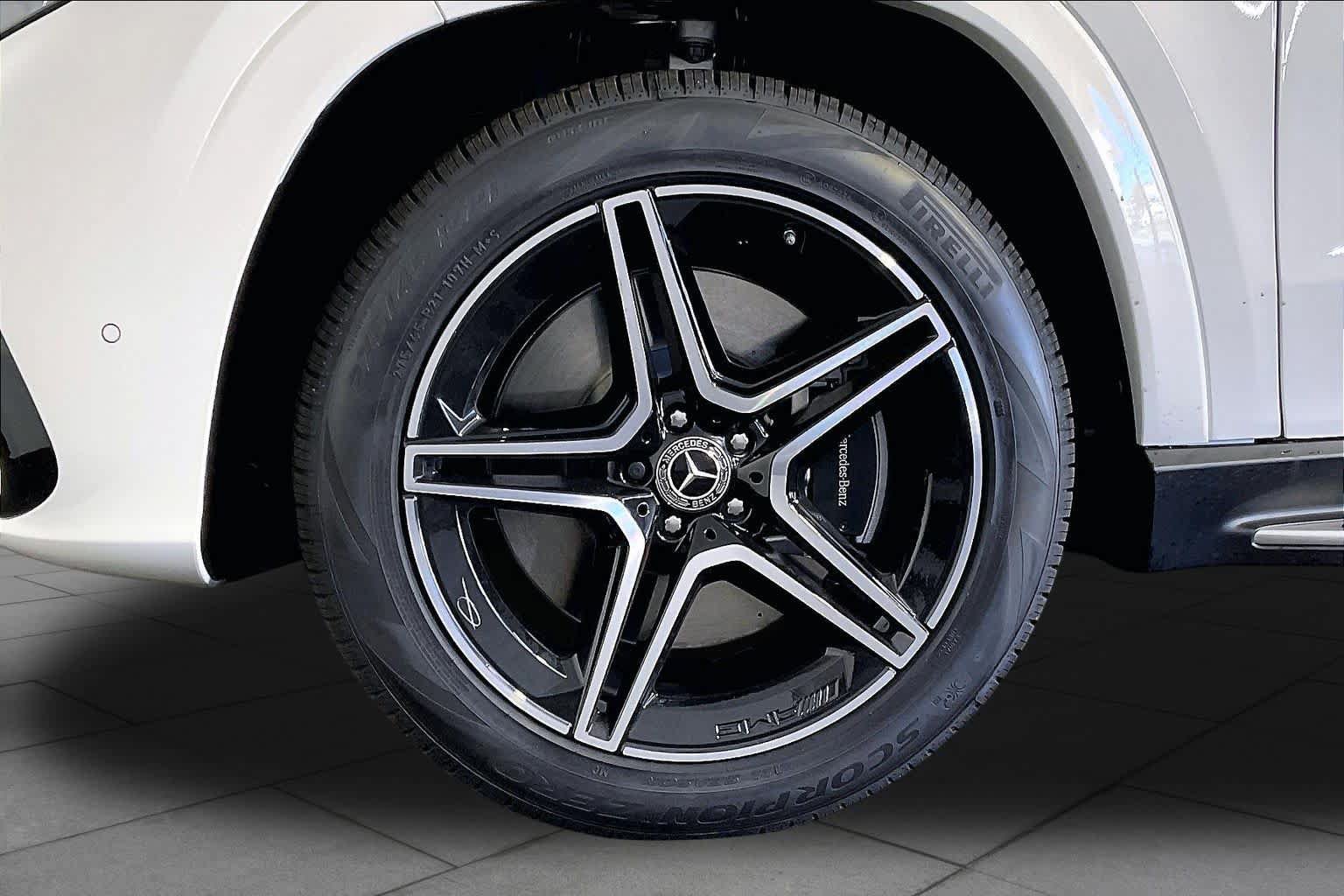 New 2027 Mercedes-Benz GLS 450 4MATIC image 17