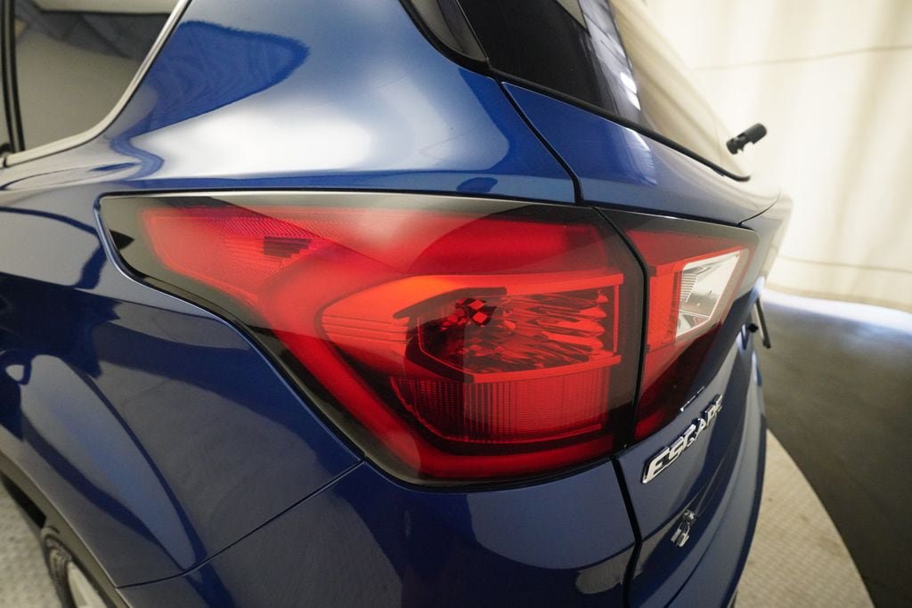 Used 2019 Ford Escape SE FWD image 31