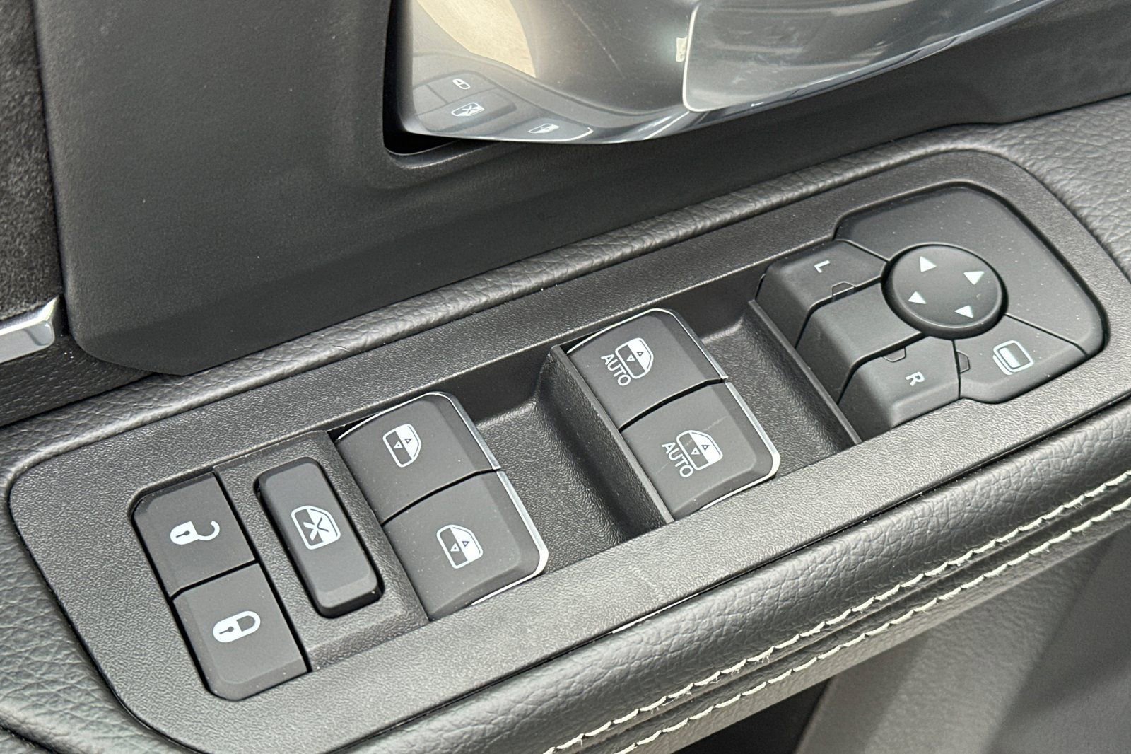 New 2026 RAM 5500 Tradesman w/ Laramie Trim Package image 13