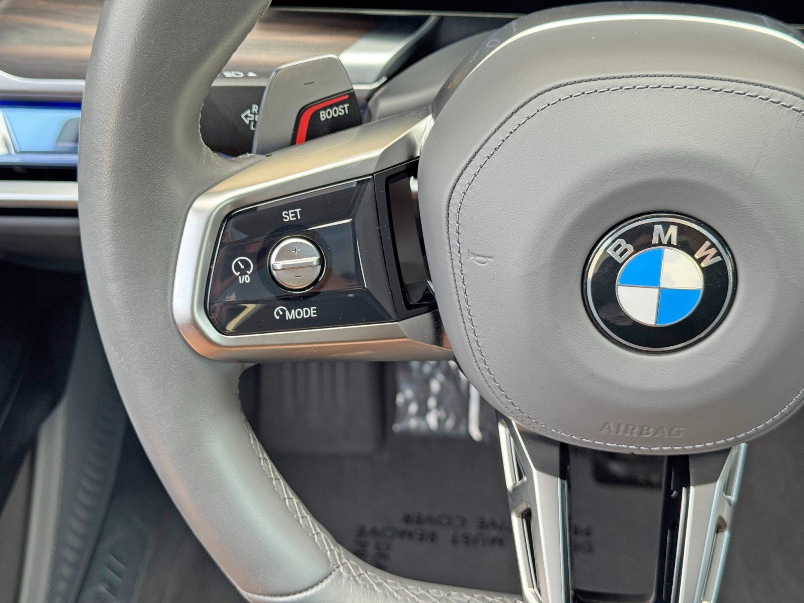 Used 2023 BMW 760i xDrive AWD/4WD image 22