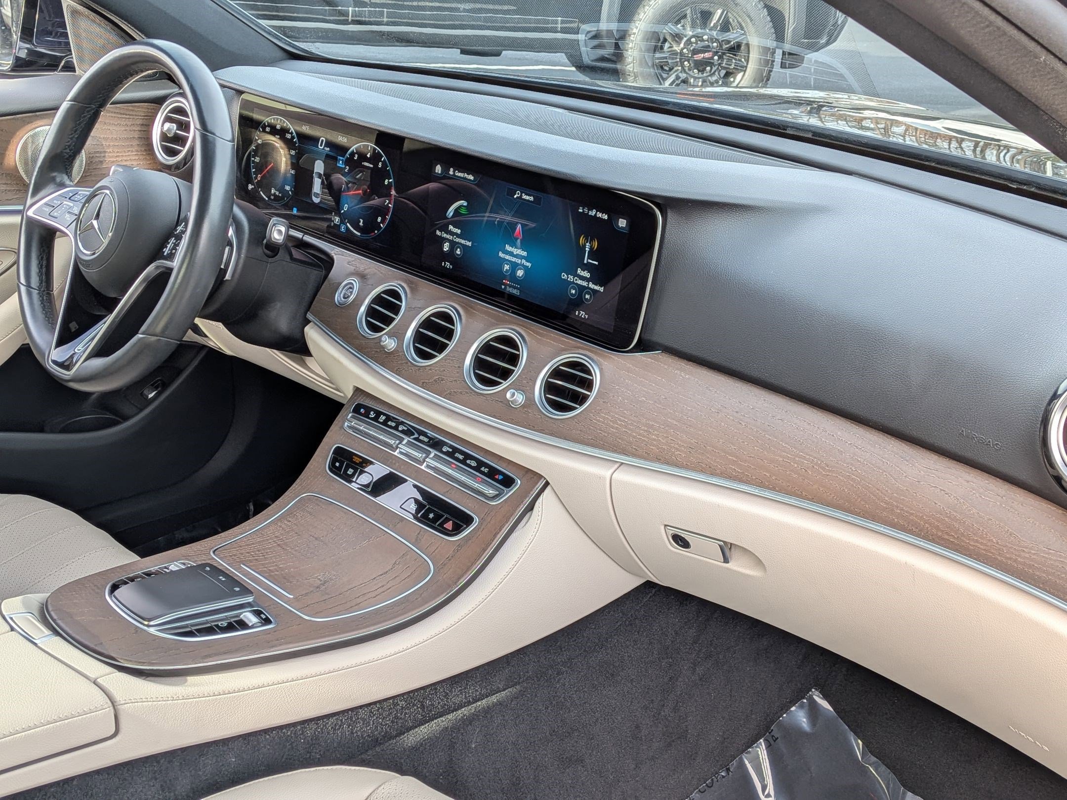 Certified 2022 Mercedes-Benz E 350 Sedan image 35