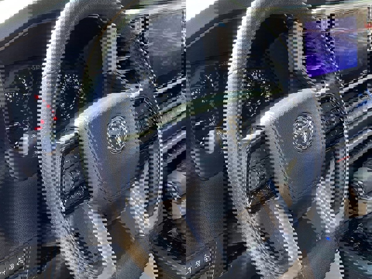 Used 2024 Toyota Tundra SR5 w/ SR5 Convenience Package image 5