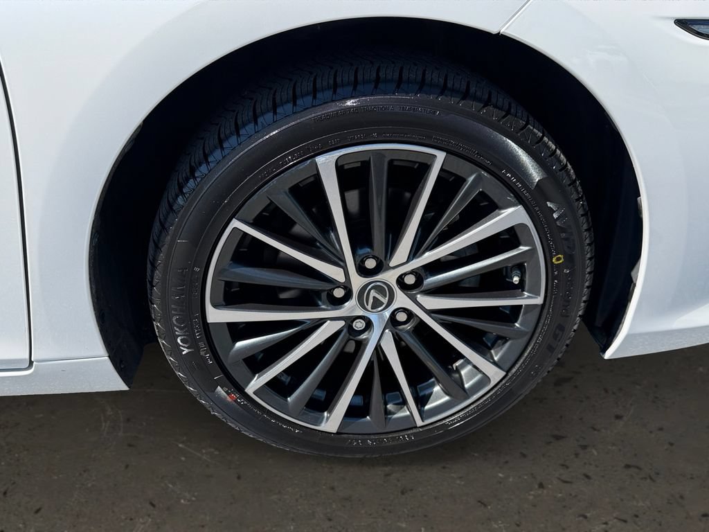 Certified 2023 Lexus ES 350 w/ Premium Package FWD image 27