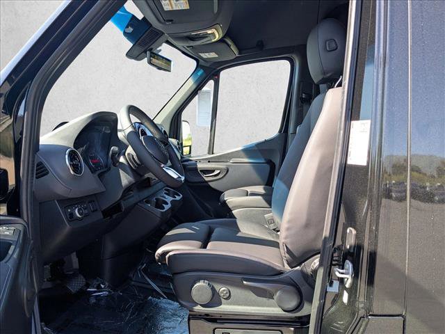 New 2026 Mercedes-Benz Sprinter 2500 image 4