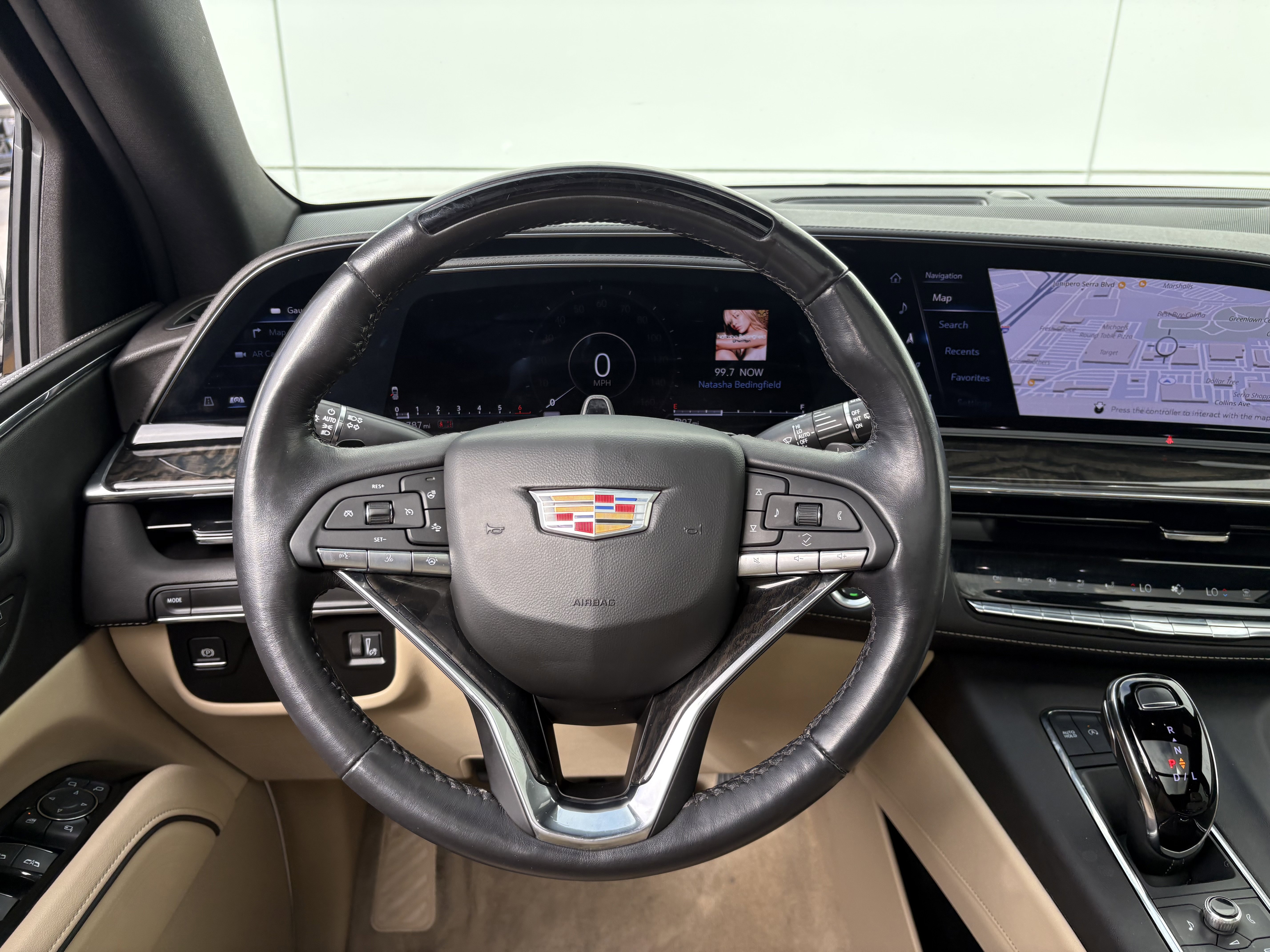 Certified 2024 Cadillac Escalade Premium Luxury image 19