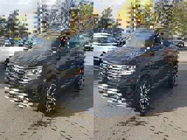 Certified 2021 Volkswagen Atlas SEL Premium image 2