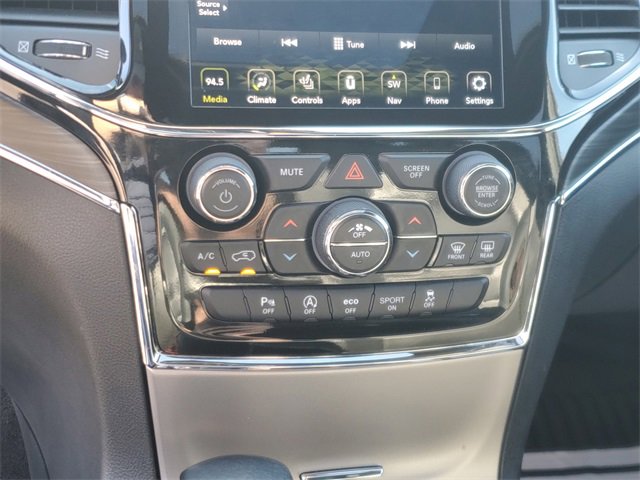 Used 2021 Jeep Grand Cherokee Limited image 26