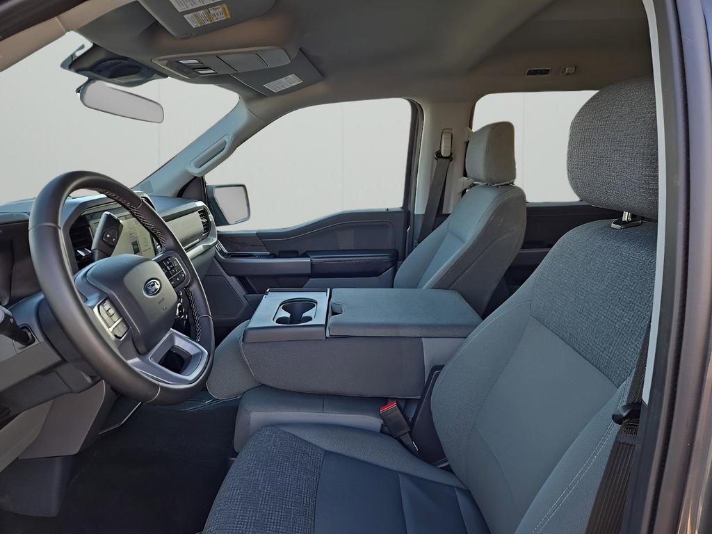 Used 2025 Ford F150 XLT w/ Equipment Group 301A Standard image 9