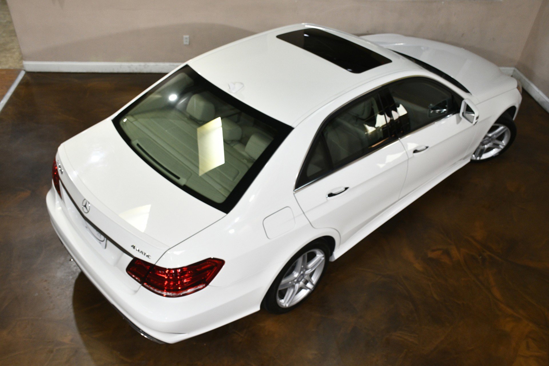 Used 2014 Mercedes-Benz E 350 4MATIC Sedan image 75