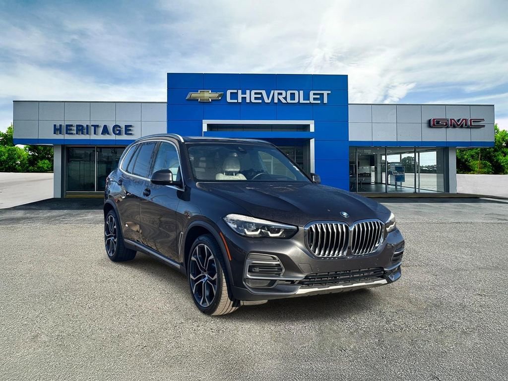 Used 2023 BMW X5 sDrive40i w/ Premium Package image 1