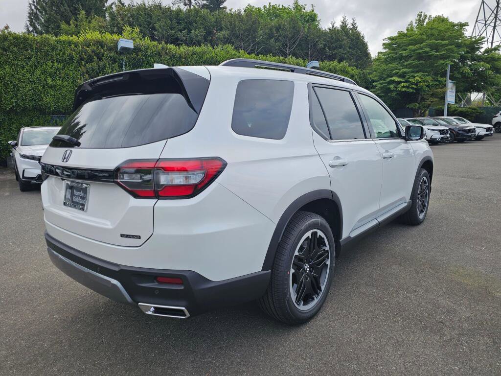 New 2026 Honda Pilot image 8