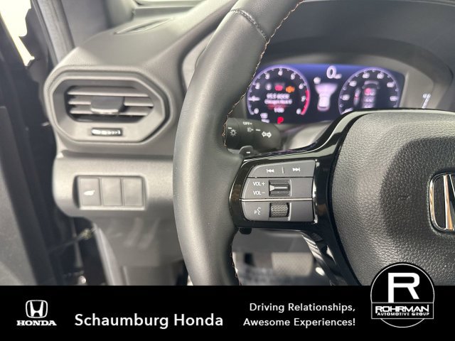 Used 2026 Honda Pilot Sport image 12