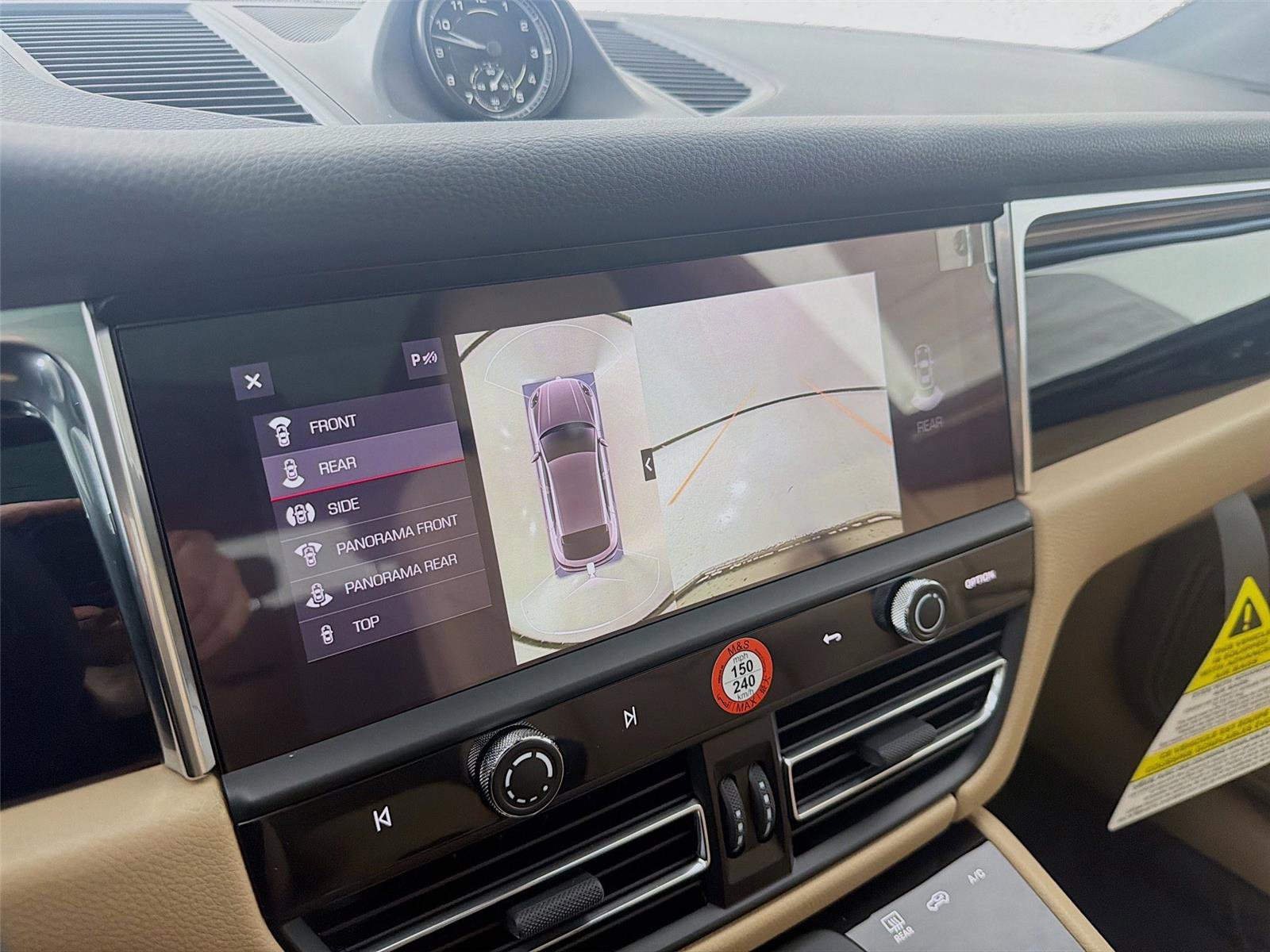 New 2026 Porsche Macan image 18