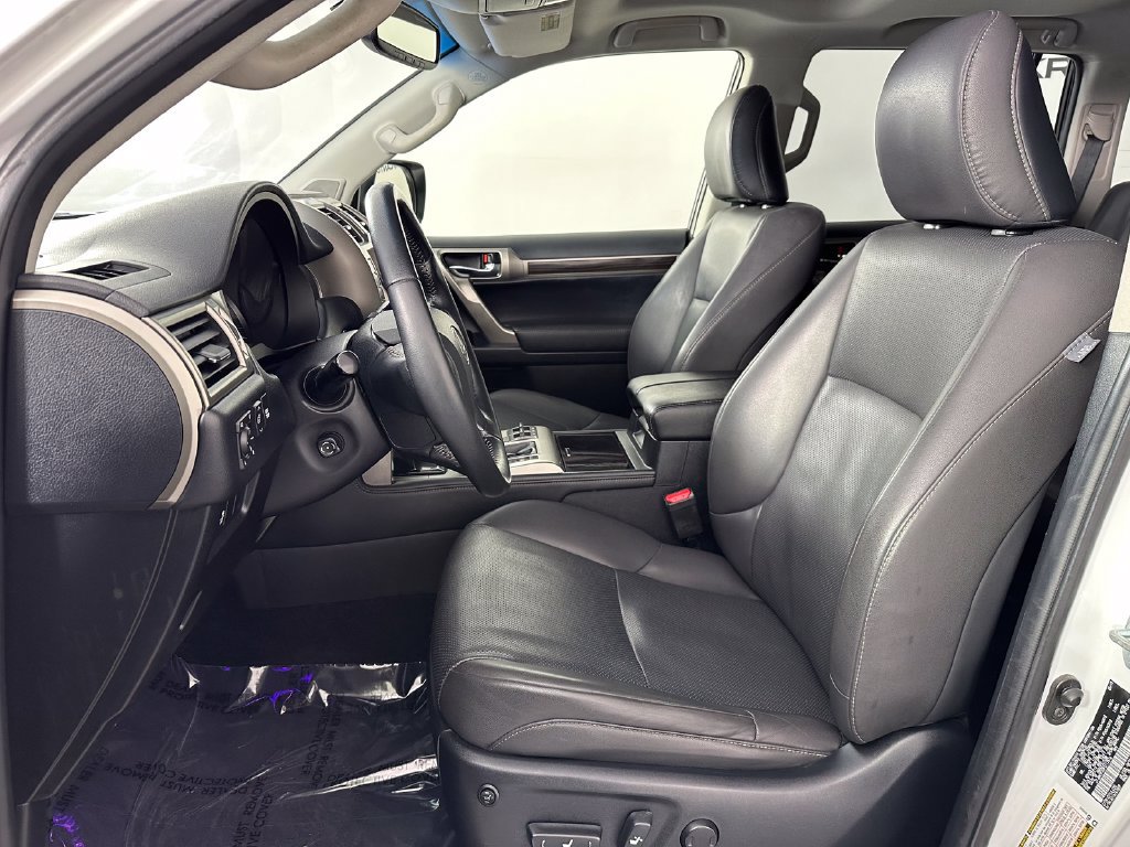 Used 2015 Lexus GX 460 w/ Navigation Package AWD/4WD image 17