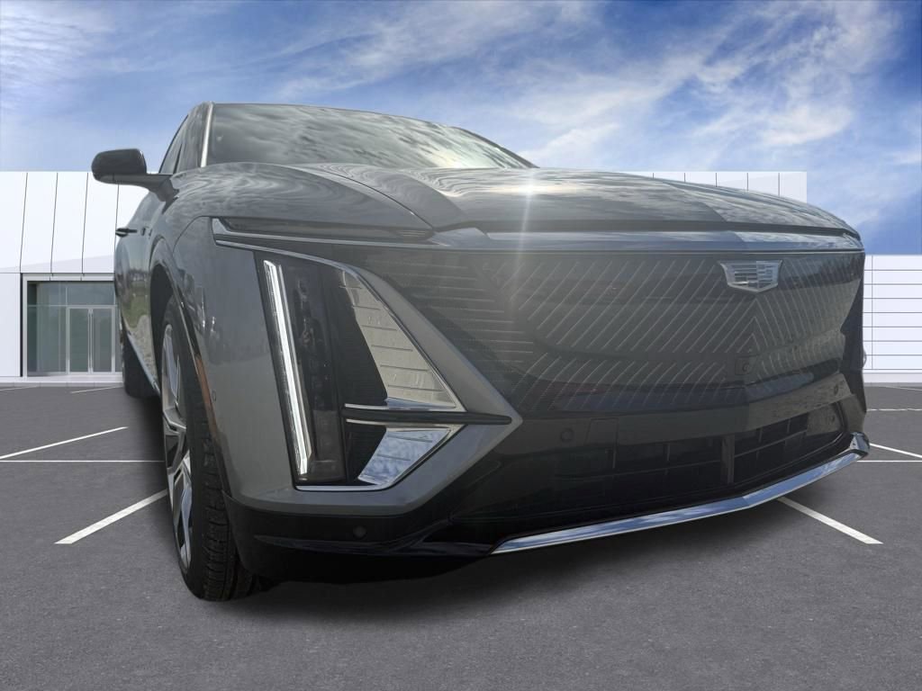 Certified 2024 Cadillac Lyriq Luxury w/ LPO, Floor Liner Package image 8