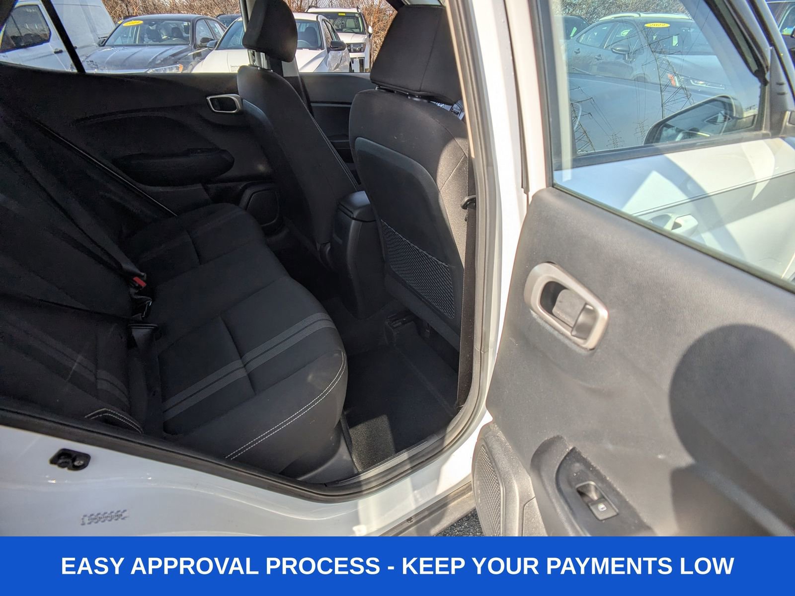 Used 2023 Hyundai Venue SEL w/ Cargo Package image 17