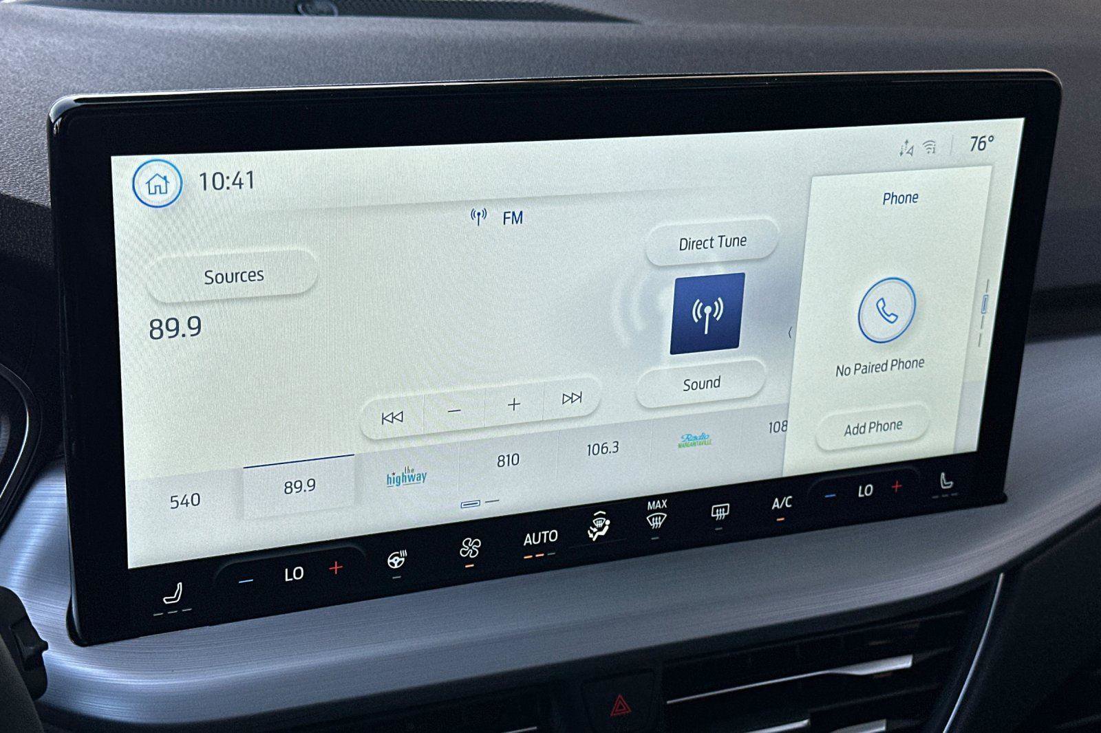 New 2025 Ford Escape SE w/ PHEV Premium Package image 15