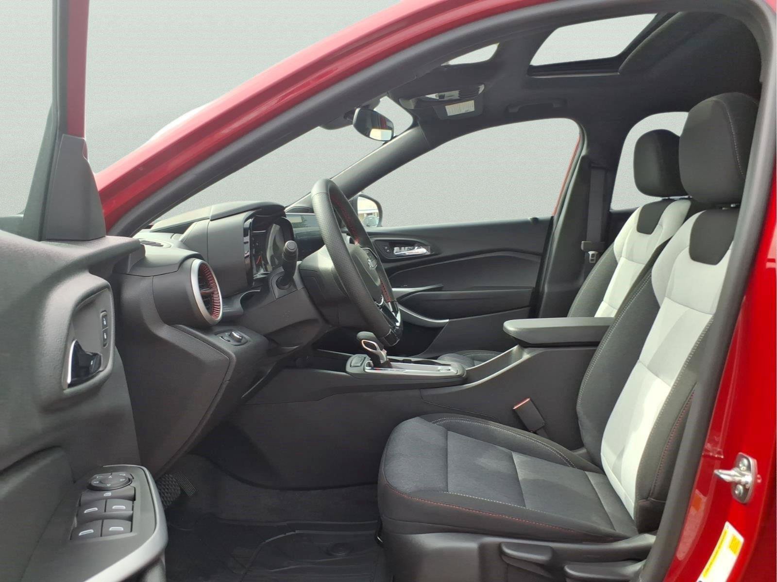 New 2026 Chevrolet Trax RS w/ Sunroof Package FWD image 15