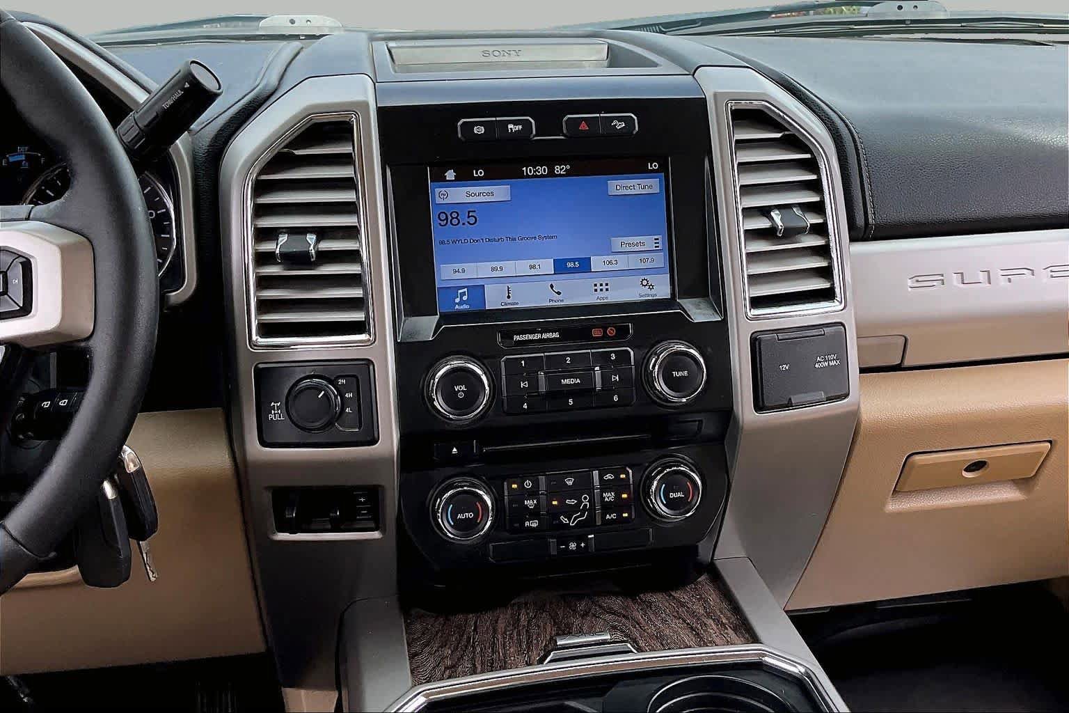 Used 2017 Ford F250 Lariat w/ FX4 Off-Road Package AWD/4WD image 7
