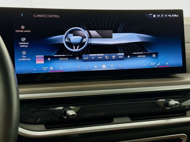 Used 2024 BMW X5 xDrive50e w/ M Sport Package AWD/4WD image 16
