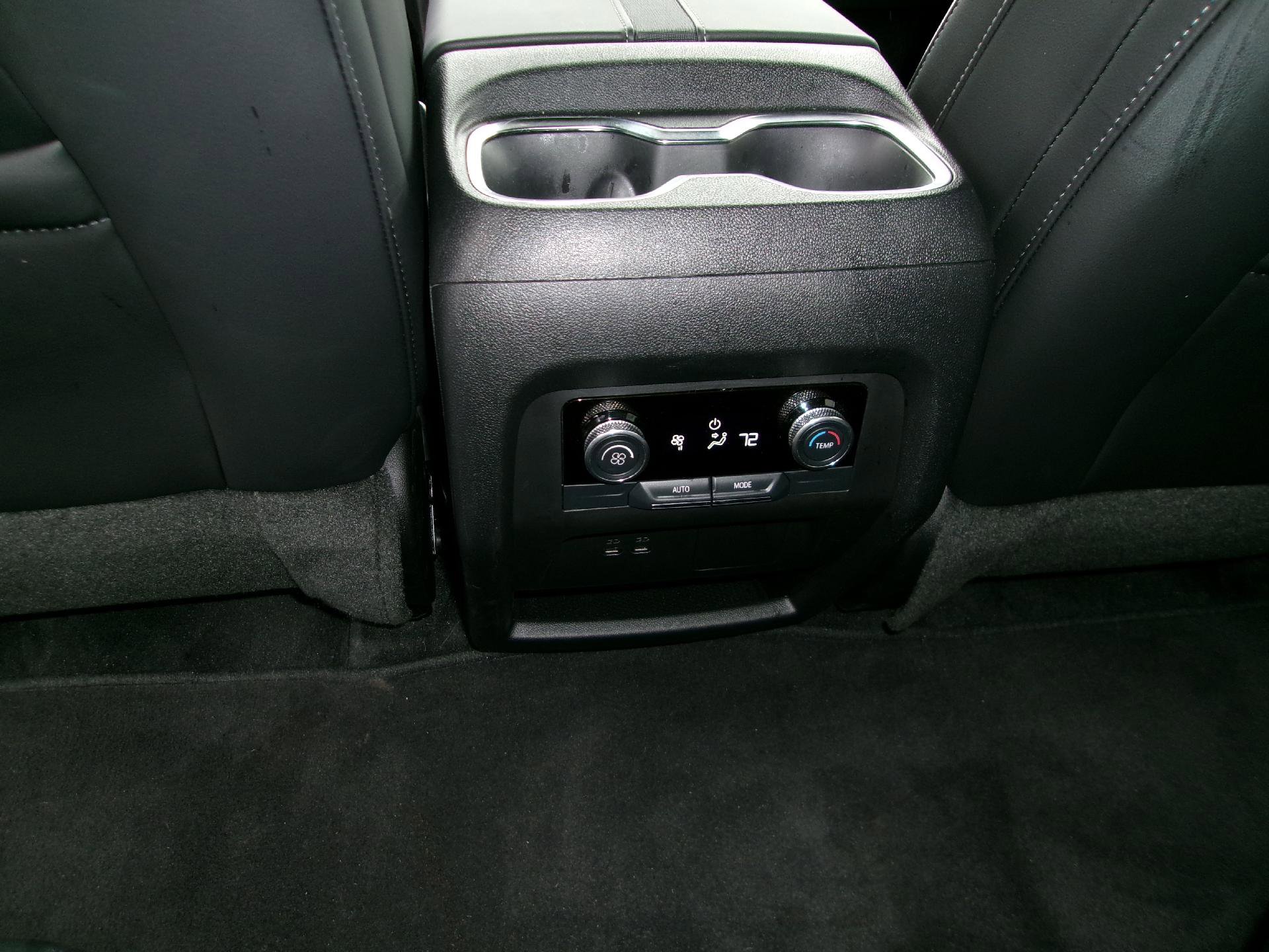 Used 2025 Buick Enclave Preferred image 14