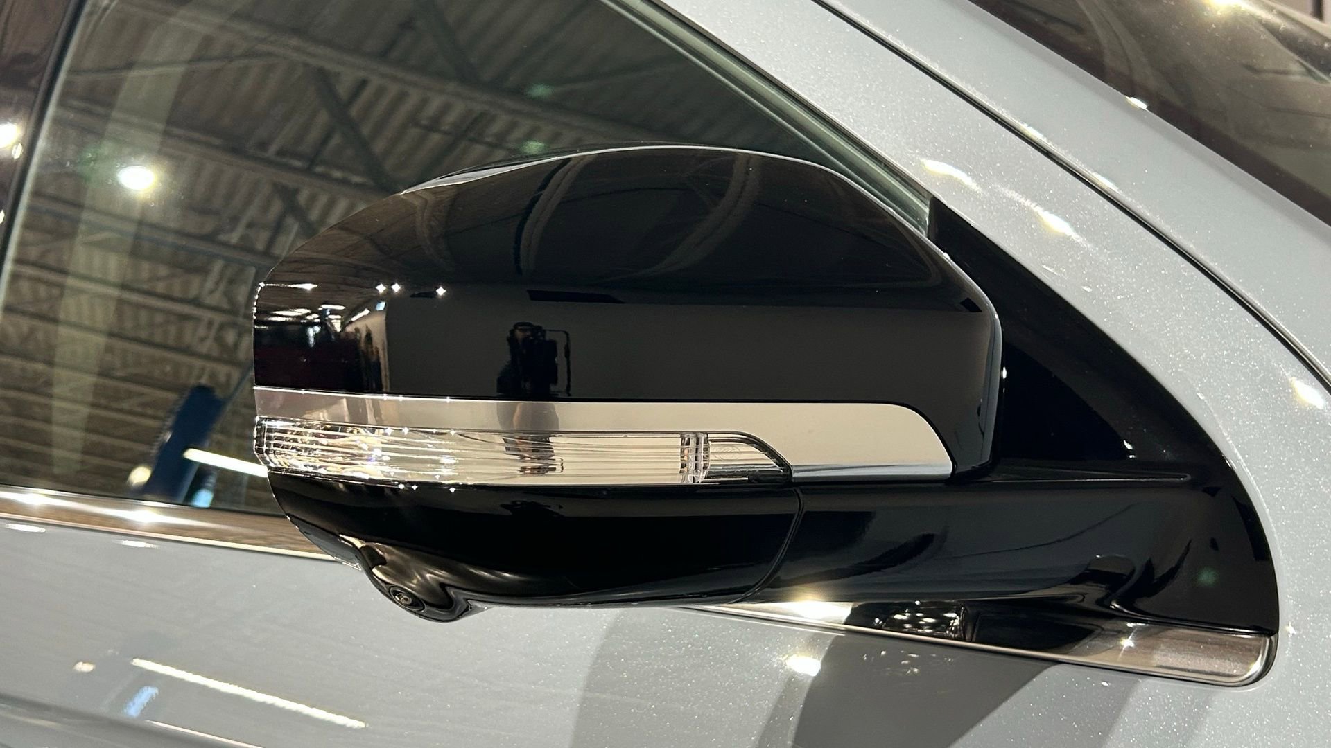New 2026 Lincoln Navigator Premiere AWD/4WD image 11