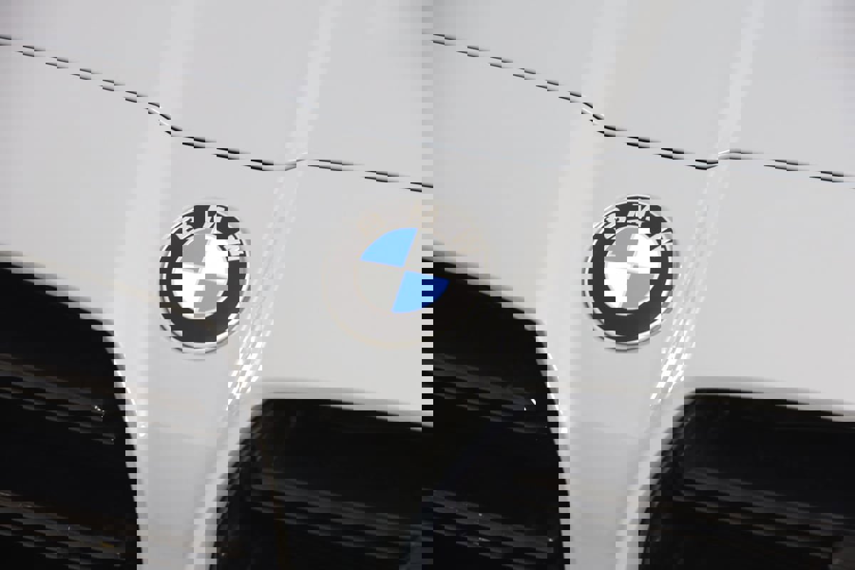 Used 2021 BMW M3 w/ Executive Package image 18