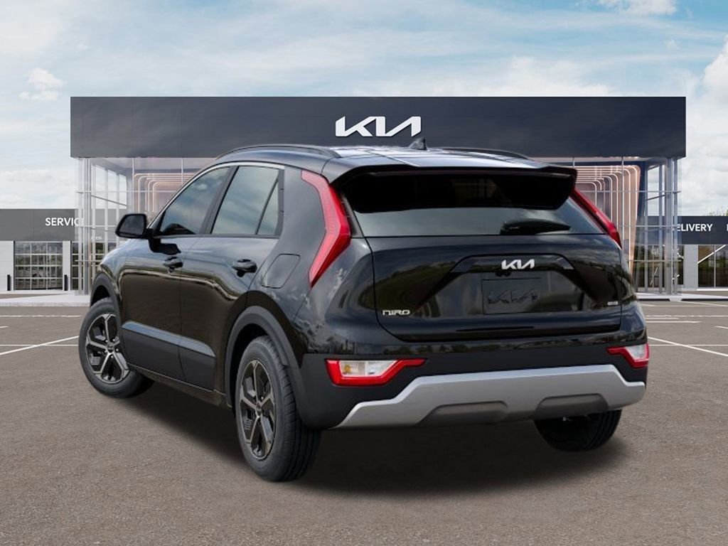New 2024 Kia Niro LX image 4