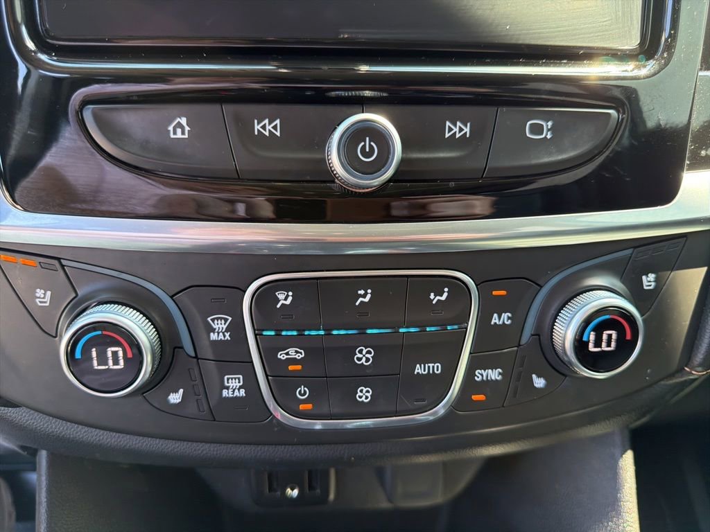 Used 2019 Chevrolet Traverse Premier w/ Redline Edition FWD image 27