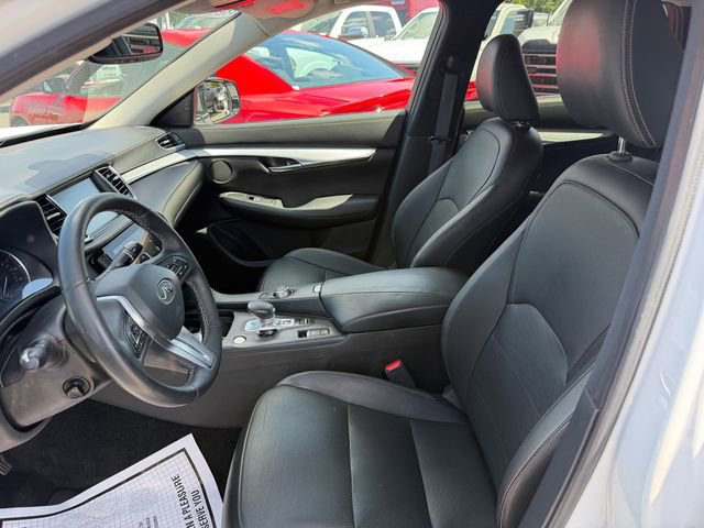 Used 2019 INFINITI QX50 Essential w/ Premium Heat Package AWD/4WD image 12