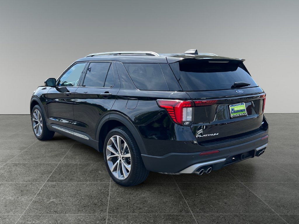 Used 2025 Ford Explorer Platinum AWD/4WD image 8