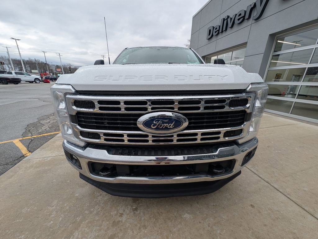 Used 2024 Ford F250 XLT AWD/4WD image 9