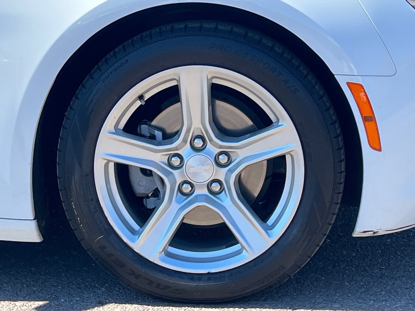 Used 2023 Chevrolet Camaro LT RWD image 8