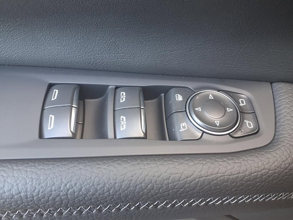New 2026 GMC Yukon Denali w/ Denali Reserve Package image 11