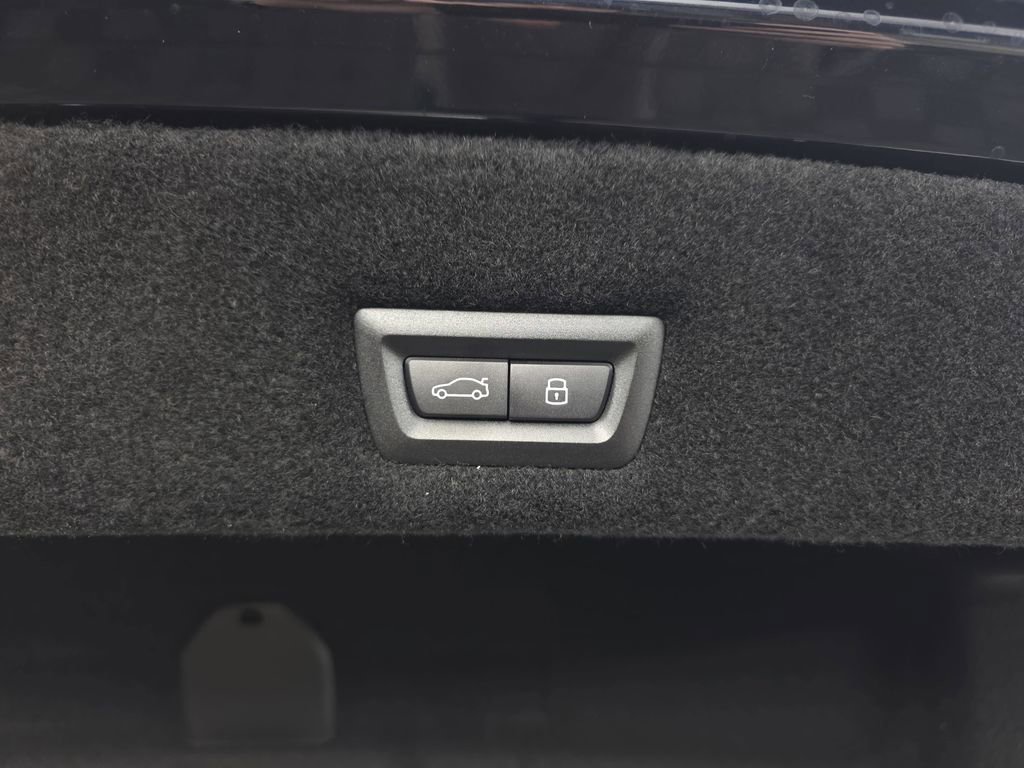 New 2026 BMW 760i xDrive w/ Executive Package image 13