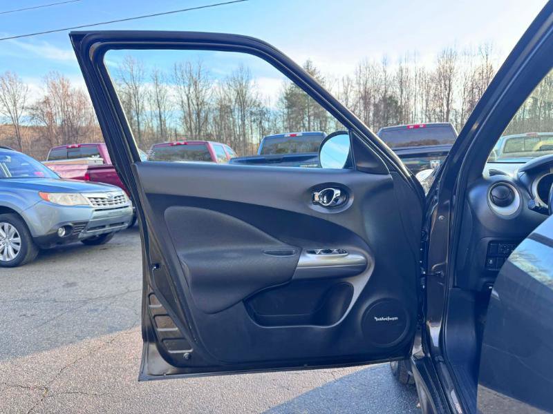 Used 2013 Nissan Juke SL image 9