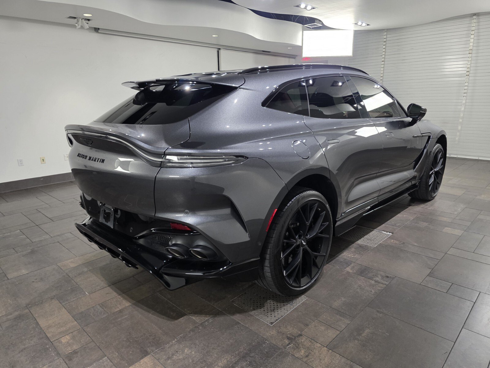 Used 2025 Aston Martin DBX 707 AWD/4WD image 27