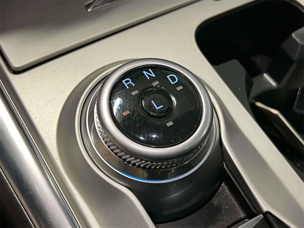 Used 2022 Ford Explorer XLT w/ Equipment Group 202A image 33